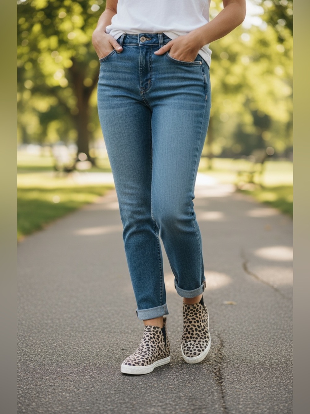 Caslon Womens Size 7 Aidy Water Resistant Leopard Sneakers Platform Leather